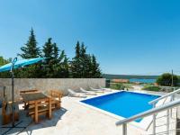 Basen w obiekcie Pool apartment Leonardo lub w pobliżu