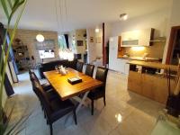 Kuchnia lub aneks kuchenny w obiekcie The Forest House Krk 1