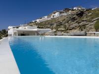 Bazén v ubytovaní Villa Prive 88 Mykonos alebo v jeho blízkosti