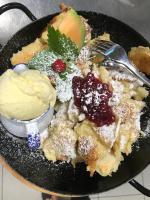 Jídlo v aparthotelu nebo okolí