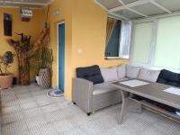 A seating area at Arte Casa