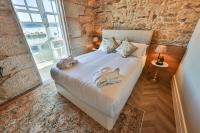 Posteľ alebo postele v izbe v ubytovaní Hospedium Hotel Barómetro de Camariñas
