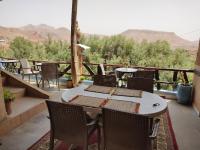 Nespecifikovaný výhled na hory nebo výhled na hory při pohledu z apartmánu