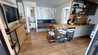 Kuchyň nebo kuchyňský kout v ubytování MOBIL HOME SELCE