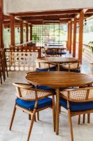 Εστιατόριο ή άλλο μέρος για φαγητό στο Alam Caldera Camp & Resto