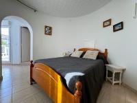 Posteľ alebo postele v izbe v ubytovaní Empurialola -Encantadora Casa con jardin cerca del centro -142