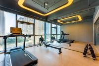Holiday Inn Express Nanjing Riverside by IHGにあるフィットネスセンターまたはフィットネス設備