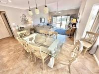 Ein Sitzbereich in der Unterkunft 5191 Beachwalk