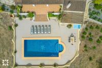 Bazén v ubytování Villa Gema by Abahana Villas nebo v jeho okolí