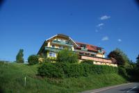 Tòa nhà nơi nhà nghỉ dưỡng tọa lạc