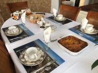 Jedlo v ubytovaní bed & breakfast alebo blízkom okolí