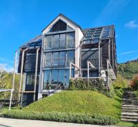 ブレッドにあるeco boutique hotel AMS Beagleの大家