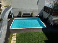 Bazén v ubytování Annex bedroom-Oporto Garden nebo v jeho okolí