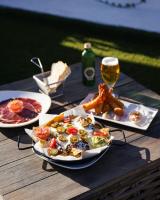 Еда / где поесть недалеко от апартаментов/квартиры