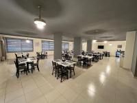 Restaurace v ubytování Sky Hotel