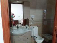 A bathroom at La valle del re