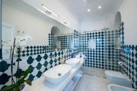 Villa Francesco Luxury Suitesにあるバスルーム