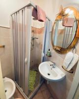 A bathroom at B&B Rifugio Angelina