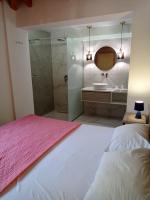 Posteľ alebo postele v izbe v ubytovaní Green Oasis House in Filerimos