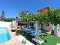Bazén v ubytování Casa cerca del mar con piscina privada, wifi, aire opcional, mascotas bienvenidas, playa para perros - ES-184-26 nebo v jeho okolí