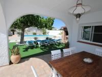 Bazén v ubytování Casa cerca del mar con piscina privada, wifi, aire opcional, mascotas bienvenidas, playa para perros - ES-184-26 nebo v jeho okolí