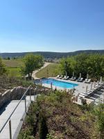 Bazén v ubytování FAIR RESORT All Inclusive Wellness & Spa Hotel Jena nebo v jeho okolí