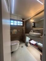 Koupelna v ubytování Kineta luxury House