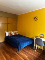 Postel nebo postele na pokoji v ubytování Travel House Wroclaw