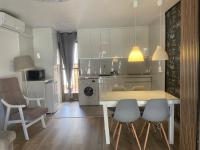 A kitchen or kitchenette at SANTA PAULA CENTRO JUNTO CATEDRAL center