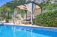 Bazén v ubytování Holiday home Vista Mare nebo v jeho okolí