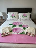 A bed or beds in a room at LOVELY AND SUNNY APARTAMENT 300m FROM BEACH!!