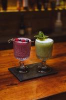 Nápoje v ubytování Hotel Alaia