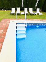 Bazén v ubytovaní VILLA SUMMER SOL Mediterránea alebo v jeho blízkosti