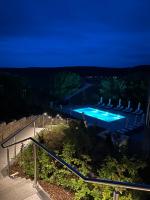 Bazén v ubytování FAIR RESORT All Inclusive Wellness & Spa Hotel Jena nebo v jeho okolí