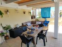 A seating area at Pavoncelle Holidays Home