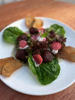 Φαγητό σε αυτό το ξενοδοχείο ή κάπου εκεί κοντά