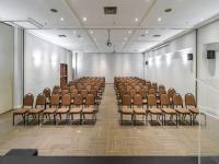 Mercure Guarulhos Aeroportoにあるビジネスエリアまたは会議室