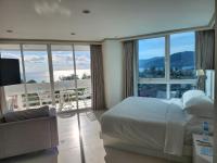 Postel nebo postele na pokoji v ubytování Andaman sea view private
