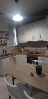 Kuchyňa alebo kuchynka v ubytovaní Eva apartment
