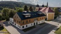 Nespecifikovaný výhled na hory nebo výhled na hory při pohledu z apartmánu