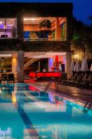 Bazén v ubytování Telatiye Resort Hotel nebo v jeho okolí