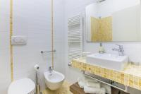 A bathroom at Elena House Apartments