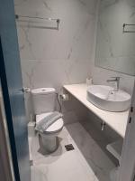 Łazienka w obiekcie Hotel Aegeon