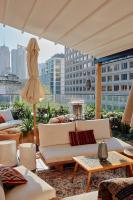 Χώρος καθιστικού στο The Strand Hotel