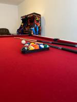 Biliár nebo kulečník v ubytování Riverside Stay at Stary Rynek - billiards, foosball and arcade games