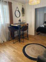 Część wypoczynkowa w obiekcie Charmant 2 pièce 35m2