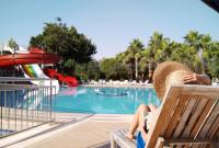 Bazén v ubytování UK Hotel Kiriş nebo v jeho okolí