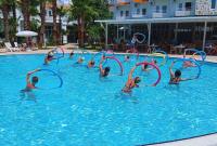 Bazén v ubytování UK Hotel Kiriş nebo v jeho okolí