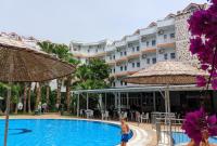 Bazén v ubytování UK Hotel Kiriş nebo v jeho okolí