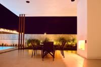 Bazén v ubytování Ashta Suites - Cozy Suite nebo v jeho okolí